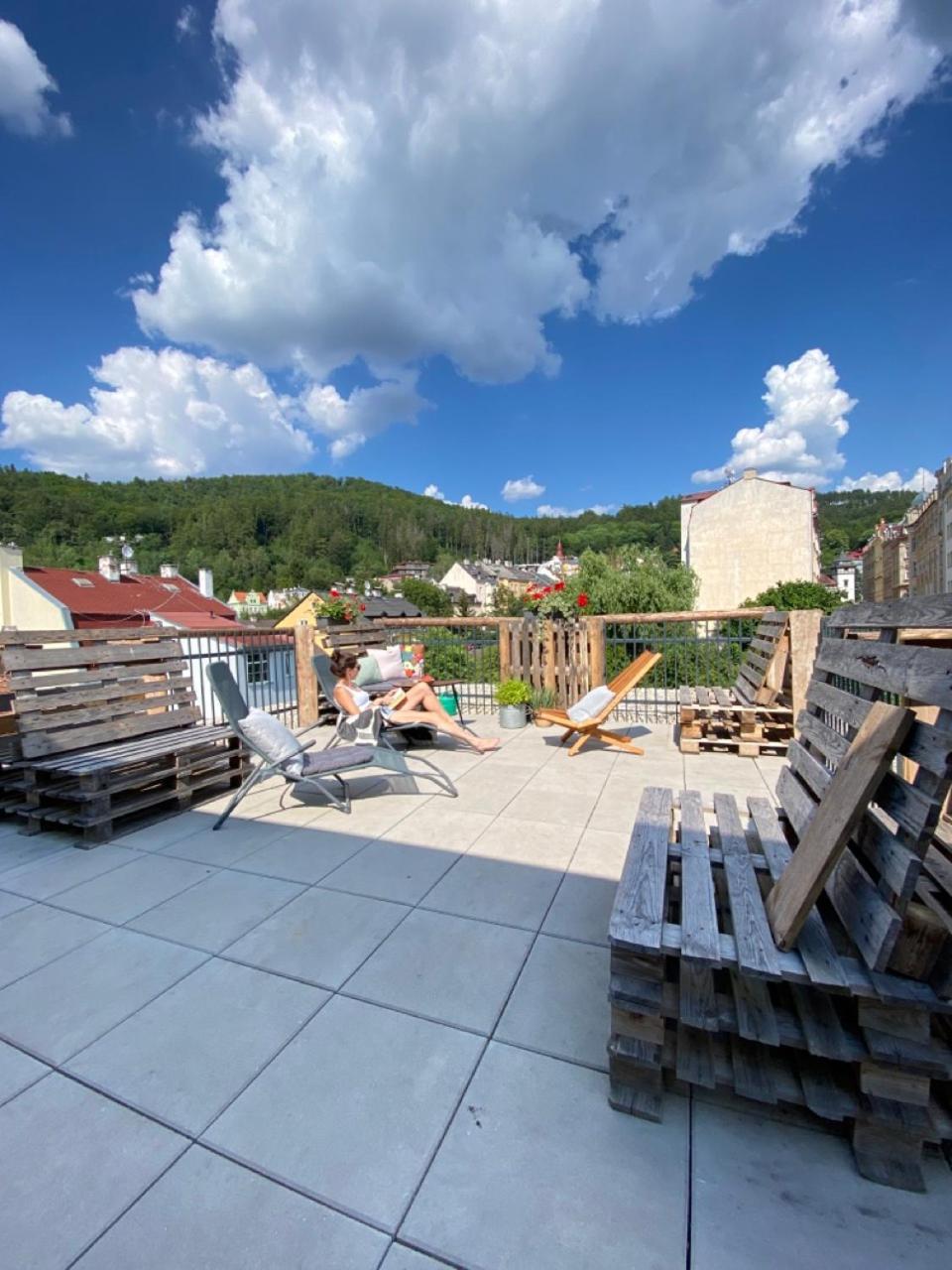 Four Rooms Carlsbad Authentic Karlovy Vary Exterior foto