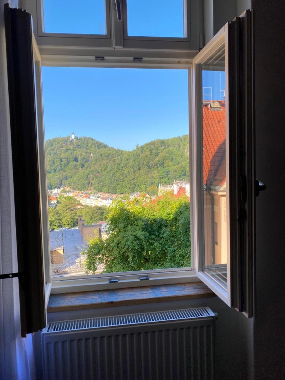 Four Rooms Carlsbad Authentic Karlovy Vary Exterior foto